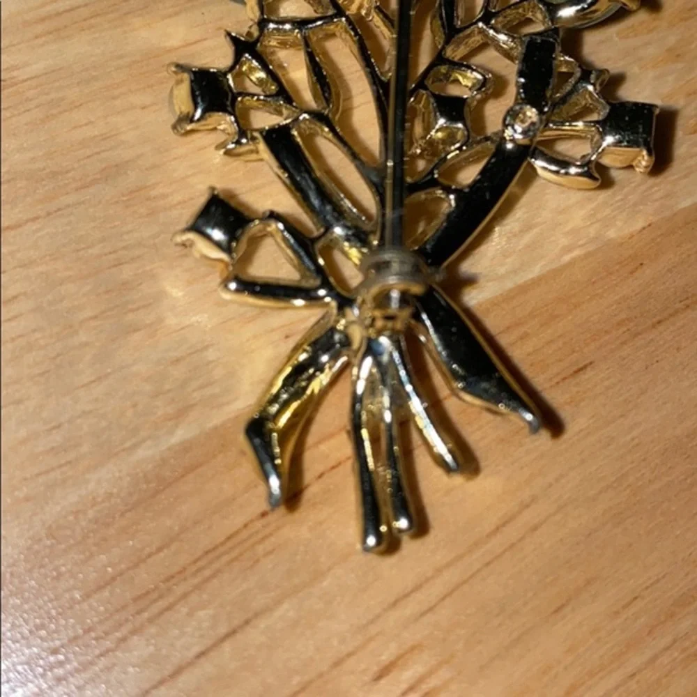 Vintage Sarah Coventry‎ Brooch Green Pearl Stones